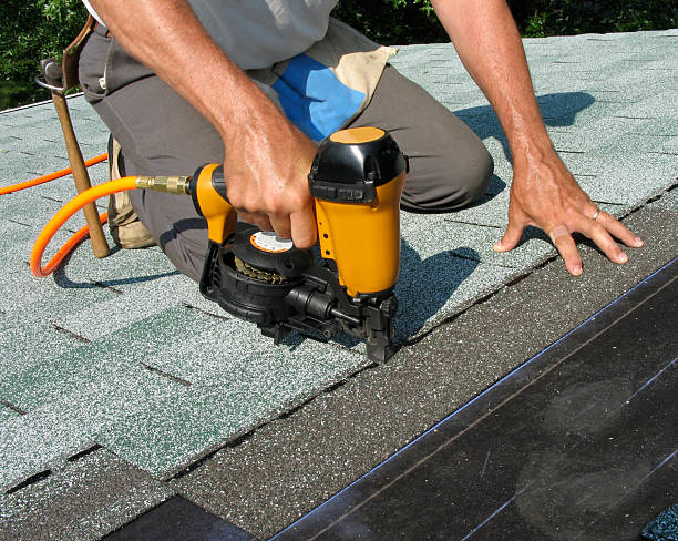 Best Shingle Roofing Installation  in Fort Pierre, SD